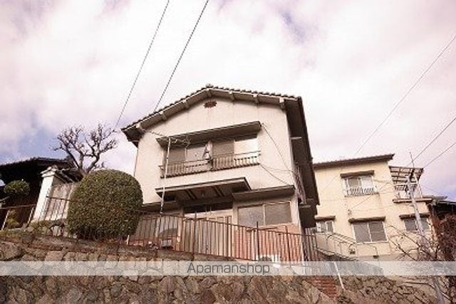 呉市 2階建 築39年の外観写真