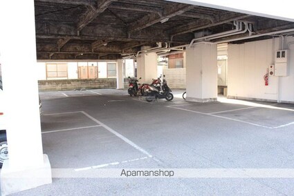 コンフォートケープタウン[1R/24.5m2]の駐車場2