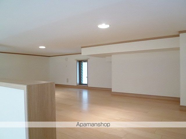 ルーブル弐番館の内装写真