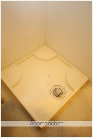 セレニテ堺筋本町プリエの内装写真