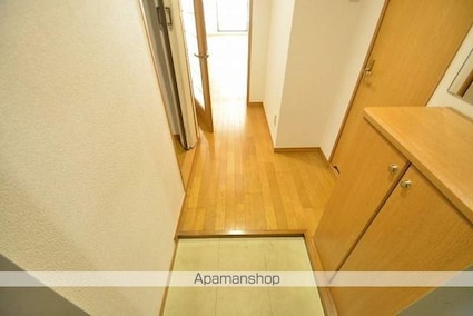 レーベンコートＢ棟[2LDK/57.61m2]の玄関