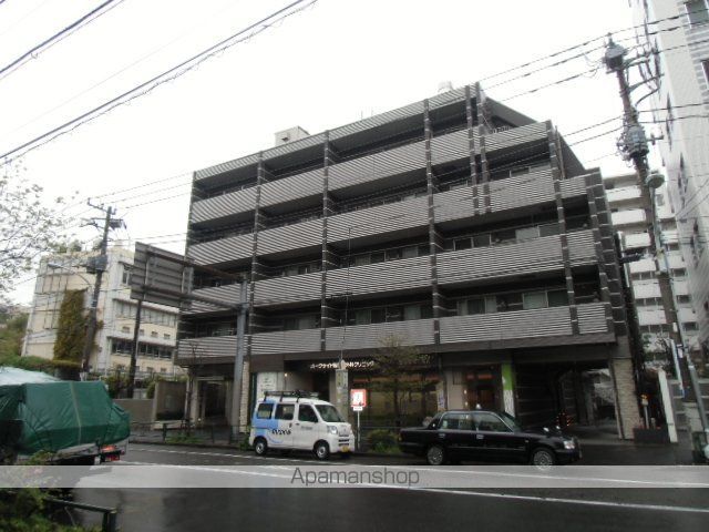 カスタリア三宿の外観写真