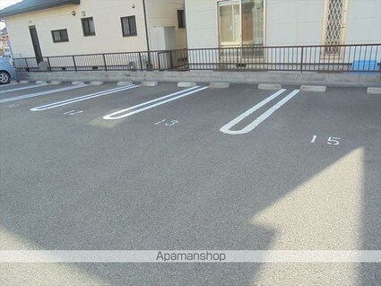 アズーロ寿[2LDK/66.31m2]の駐車場
