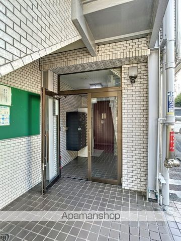 グレイス大森海岸の玄関写真