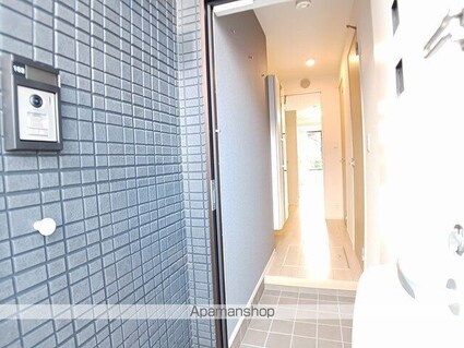 ルーセンス[1R/32.43m2]の玄関