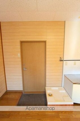 香川県高松市西宝町１丁目[1R/20.4m2]の玄関
