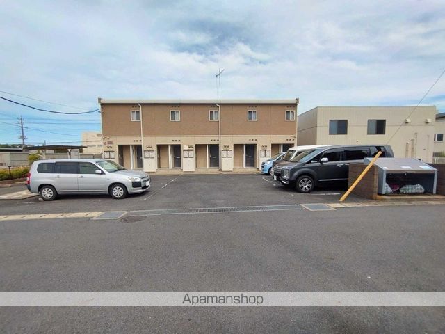 レオパレスクレセント[1K/23.61m2]の駐車場