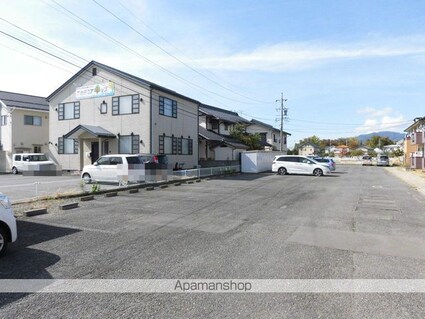 長野県長野市大字南長池[2LDK/60m2]の駐車場1