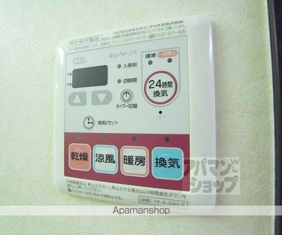 クリスタルレジデンスの内装写真
