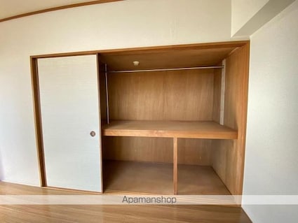 ベルエミナンス桜町[2LDK/53.32m2]の収納