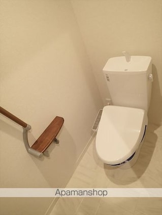 シャーメゾンガーデンズ紀三井寺[2LDK/62.26m2]のトイレ