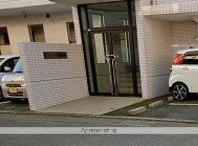 グランコート産興の玄関写真