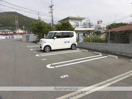 和歌山県和歌山市栄谷[2LDK/66.31m2]の駐車場2