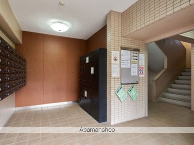 アーバンパーク三ツ池公園Eの玄関写真