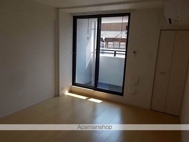 コレクトライルの内装写真