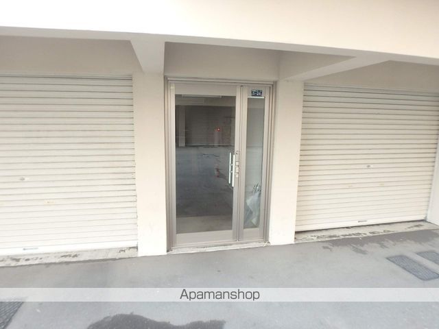 ライフォートの玄関写真