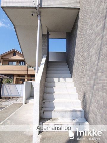 ボレバードマンションIIの玄関写真