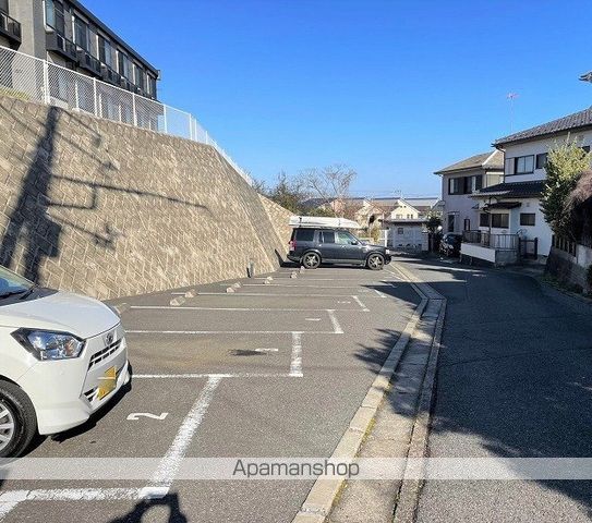 レオパレスアムールIIの外観写真