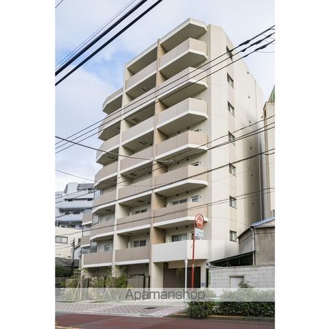 荒川区西尾久のマンションの外観1