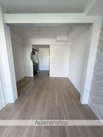 コンフォリア・リヴ淡路町一丁目の内装写真