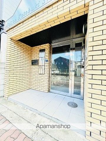 メゾンコトブキ新森の玄関写真