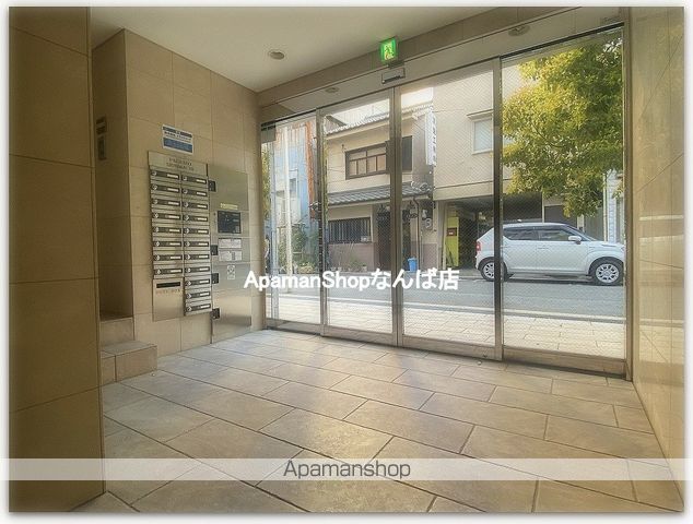 パラッツォ新町の玄関写真