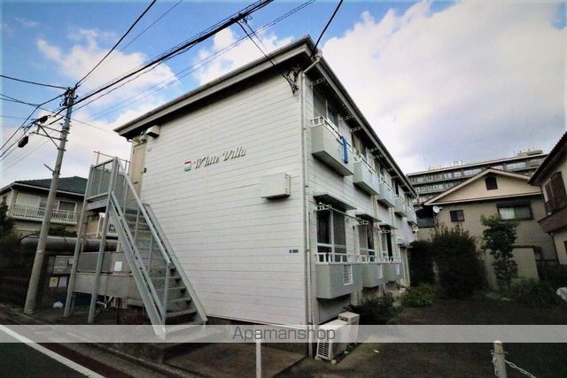 ホワイトビラ三鷹の外観写真