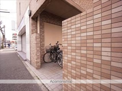 ルミエール芳野[1R/63.24m2]の外観3