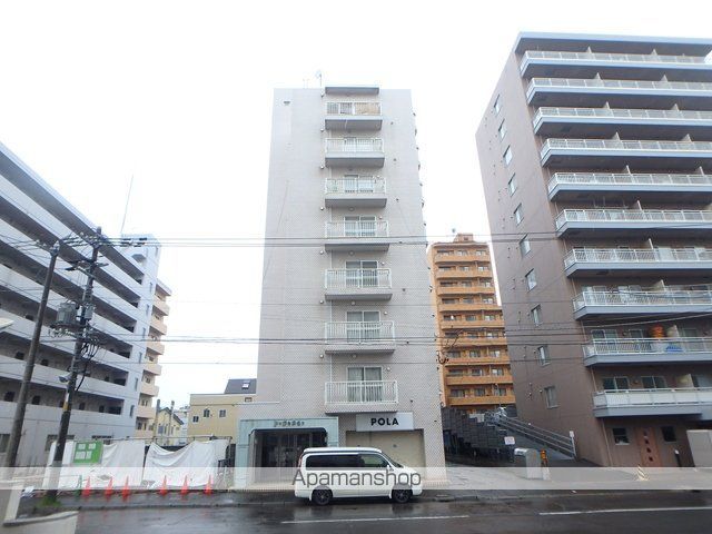 ドミ17公園通りの外観写真