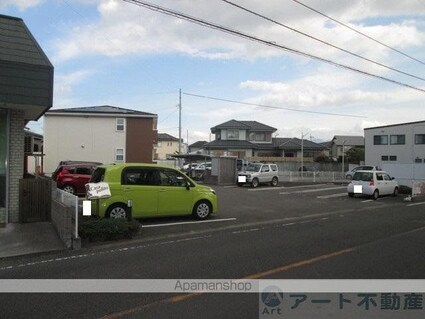 カーサ　プリート[2LDK/57.58m2]の駐車場3