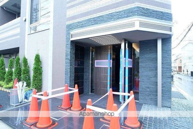 ラフィスタ北赤羽の玄関写真