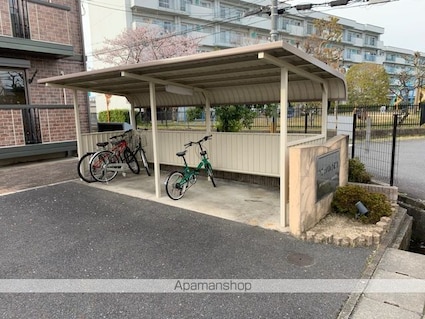 グランパルク藤代[2LDK/62.1m2]の駐車場1