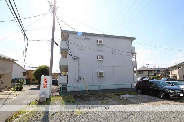 シャルマン駿河台の外観写真