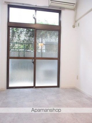 東京都中野区大和町１丁目[1R/16m2]のリビング・居間