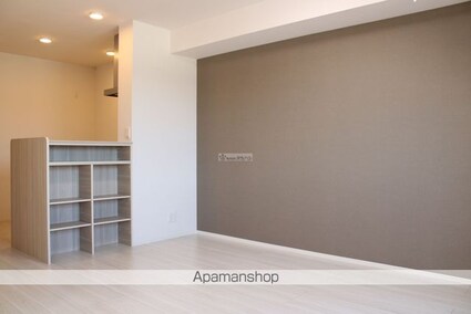 グランシャリオⅡ[2LDK/50.38m2]の共用部1