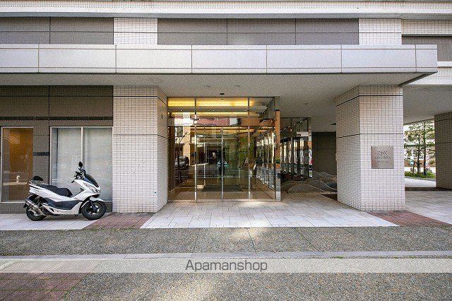 KDXレジデンス大濠ハーバービュータワーの玄関写真