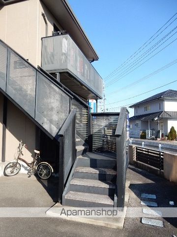 プラザSKIの玄関写真
