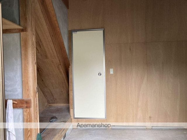事務所兼一戸建の内装写真