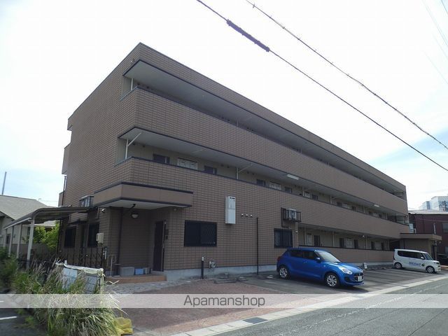 Yi アイリス