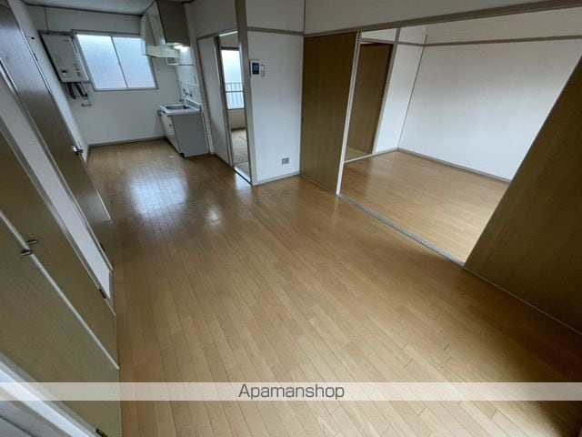 コルミー本郷の内装写真