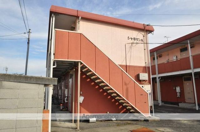 シャルマンA棟の外観写真