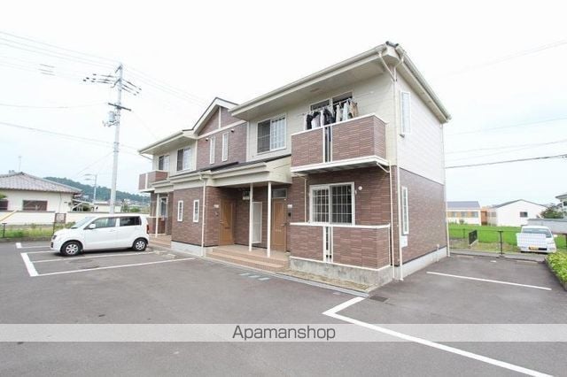 セナングAの外観写真