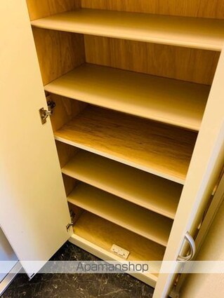 レオパレスドエルシンヤマ[1K/19.87m2]の玄関