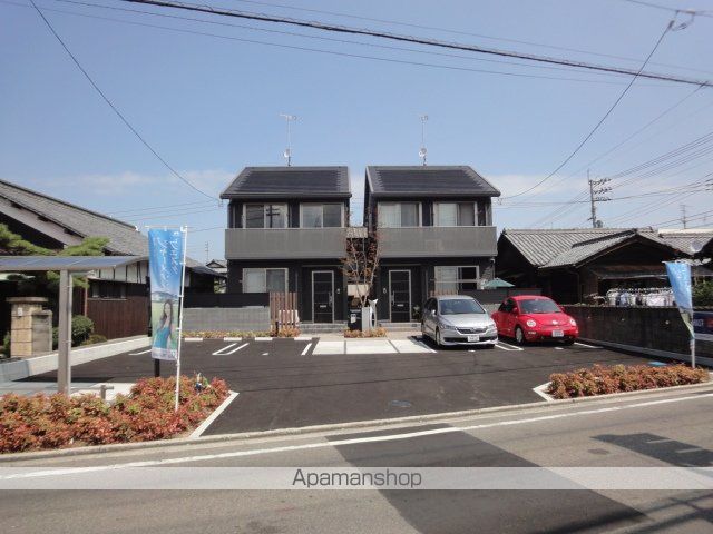 ガレンドゥ ドゥーエ A棟の外観写真