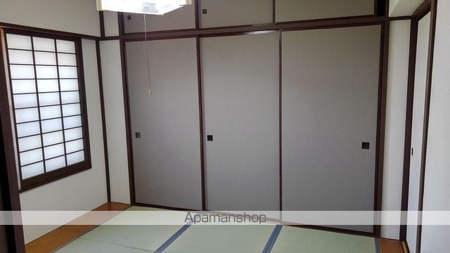 富岡ハイツIの内装写真