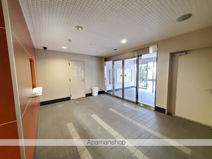 ドミール北新宿２[1K/21m2]のロビー