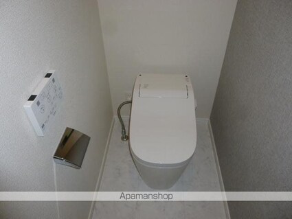 奥沢戸建貸家[4LDK/113.34m2]のトイレ