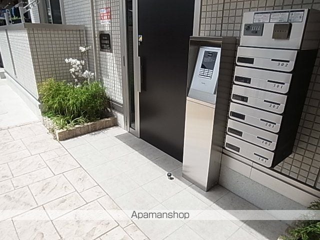 CLOCHETTE立花の玄関写真