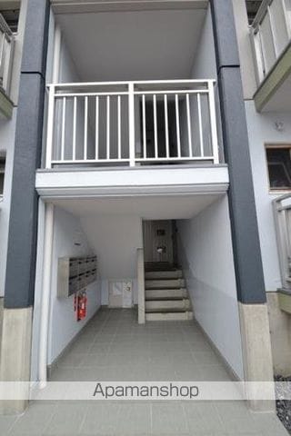 K’SB KAIROEN A棟の玄関写真