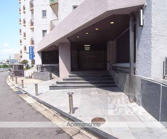 二条プラザの外観写真